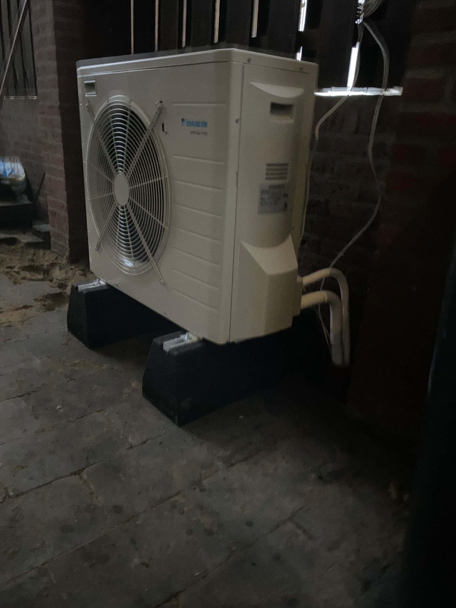 b4e2b582-74d2-4617-8cbd-d4106a73ca2e